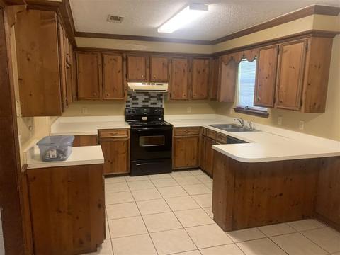 4378 Redwood Cir, Jackson, MS 39212 photo 3