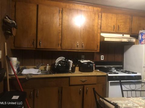 1801 Cox St, Jackson, MS 39204 photo 8