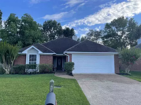 122 Chestnut Dr, Brandon, MS 39047 photo 1