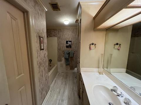 407 Northtown Dr, Jackson, MS 39211 photo 8