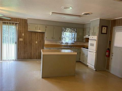 19134 Midway Rd, Terry, MS 39170 photo 4