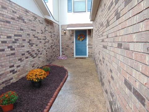 413 Lakebend Pl, Brandon, MS 39042 photo 3