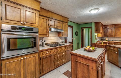 1545 Kristen Dr, Jackson, MS 39211 photo 13