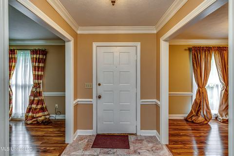 1545 Kristen Dr, Jackson, MS 39211 photo 4
