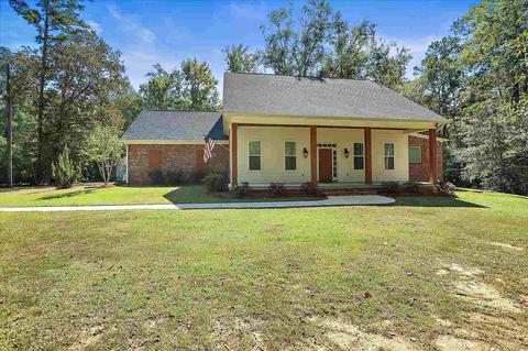 1398 Monterey Rd, Florence, MS 39073 photo 1