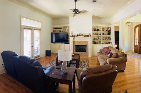 310 Towne St, Brandon, MS 39042 photo 3
