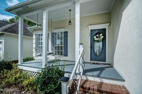 1021 Bridgeport Dr, Madison, MS 39110 photo 2