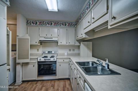1021 Bridgeport Dr, Madison, MS 39110 photo 6