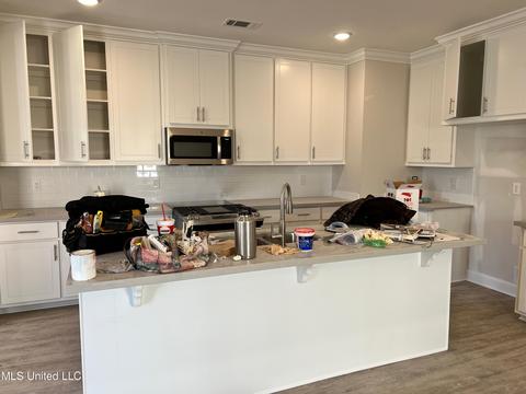 818 Long Leaf Cir, Brandon, MS 39042 photo 2