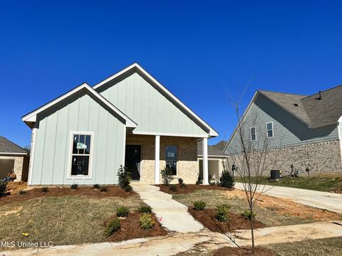 818 Long Leaf Cir, Brandon, MS 39042 photo 1