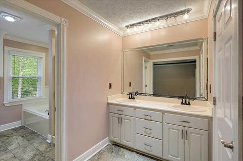 105 Kathryn Ct, Brandon, MS 39042 photo 24