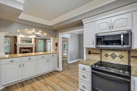 105 Kathryn Ct, Brandon, MS 39042 photo 10