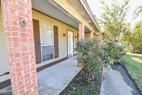 1530 Torrence Dr, Byram, MS 39272 photo 3