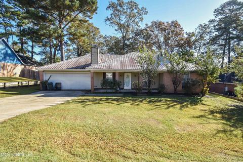 1530 Torrence Dr, Byram, MS 39272 photo 1