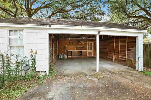 321 Fernwood Dr, Jackson, MS 39206 photo 12