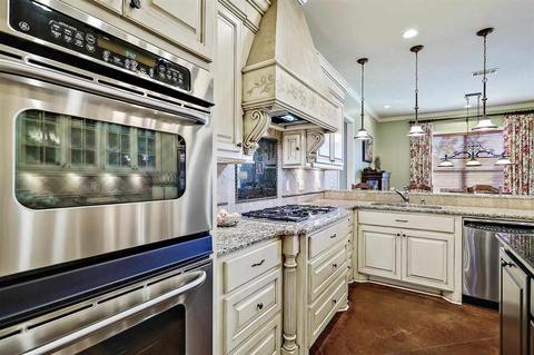 217 Meadowlands Dr, Brandon, MS 39047 photo 13