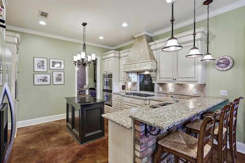 217 Meadowlands Dr, Brandon, MS 39047 photo 10