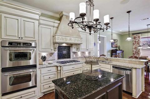 217 Meadowlands Dr, Brandon, MS 39047 photo 11