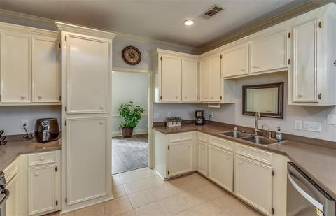 205 Oak Brook Dr, Brandon, MS 39047 photo 7