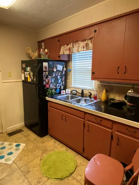 104 Lucas, Brookhaven, MS 39601 photo 9