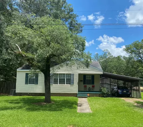 104 Lucas, Brookhaven, MS 39601 photo 2