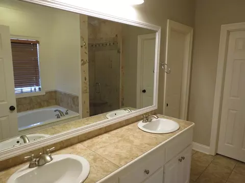 201 Oak Brook Cv, Florence, MS 39073 photo 14