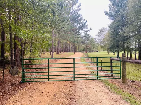 2103 Barner Rd, Wesson, MS 39191 photo 3