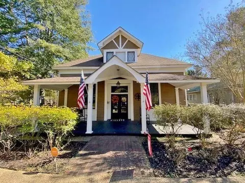 619 3rd St, Mccomb, MS 39648 photo 1