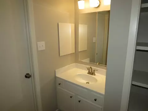 5155 Wayneland Dr #G6, Jackson, MS 39212 photo 12