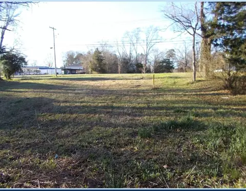 1132 E Railroad Ave, Wesson, MS 39191 photo 2