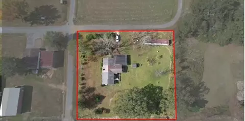 51 Larch Ave, Silver Creek, MS 39663
