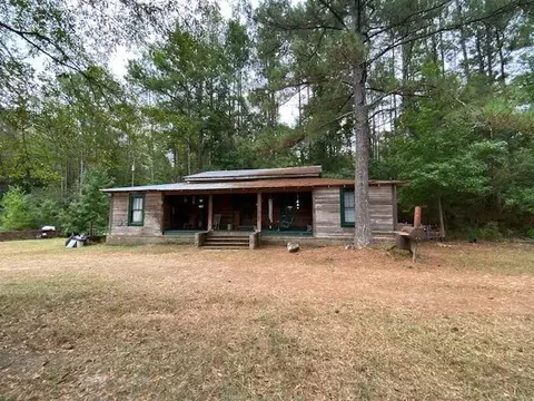 1140 Carruth Dr, Summit, MS 39666 photo 1