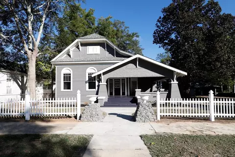 324 New York Ave, Mccomb, MS 39648 photo 2