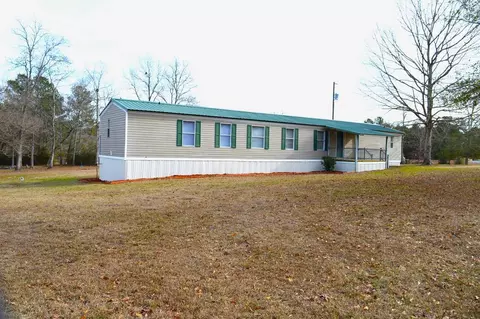 1077 Merle Dr, Mccomb, MS 39648 photo 1