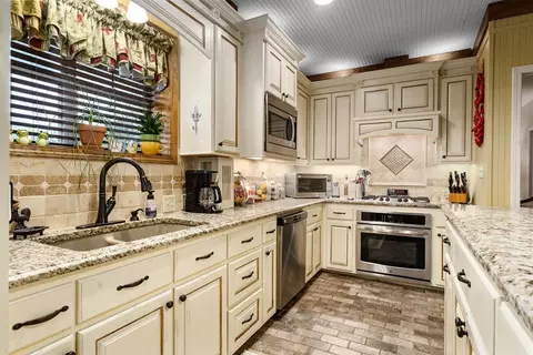 2844 Arthur Dr NW, Brookhaven, MS 39601 photo 9