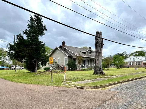 315 S Second St, Gloster, MS 39638 photo 2