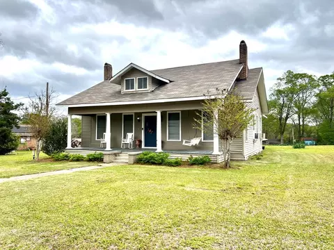 315 S Second St, Gloster, MS 39638