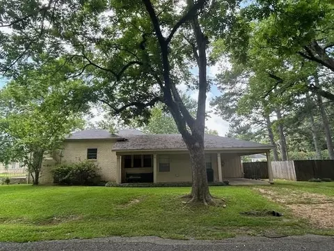 257 N Caroline St, Centreville, MS 39631