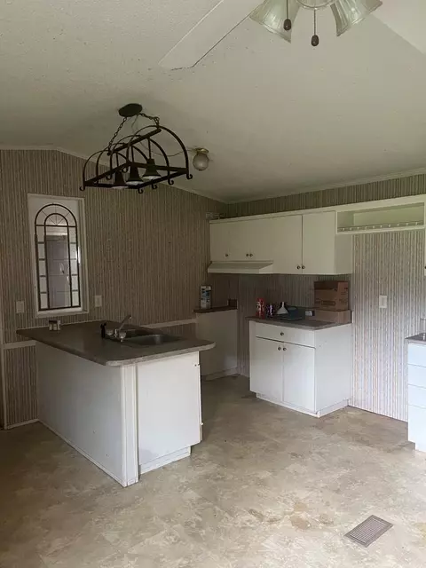 1101 Oak Ave, Mccomb, MS 39648 photo 5