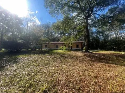 1027 Jeanette, Summit, MS 39666