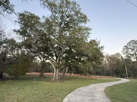 225 Frost Ln, Bude, MS 39630