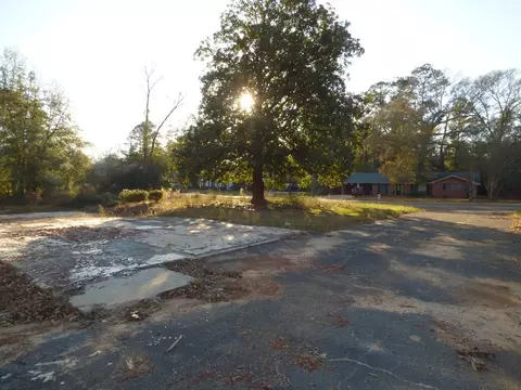 614 Jackson Ave, Mccomb, MS 39648 photo 5