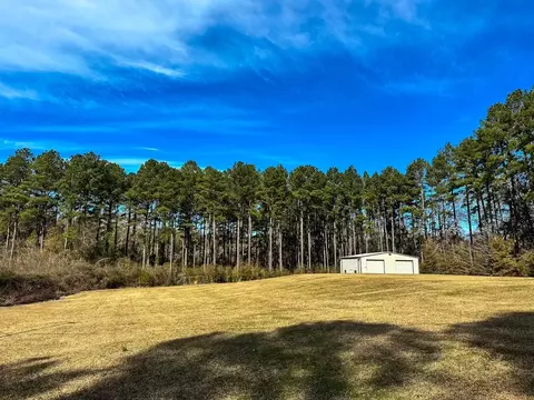 1045 Barrett Dr, Summit, MS 39666 photo 3