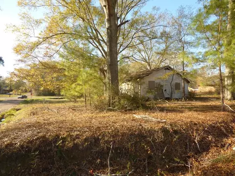 730 25th St, Mccomb, MS 39648
