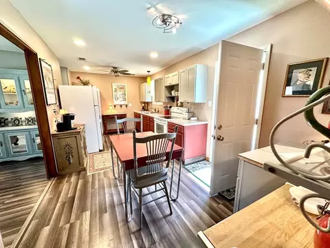 Kitchen - 3916 NE Timberlane Rd, Wesson, MS 39191 photo 1 of 6