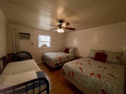 Bedroom - 6113 Womack Rd, Summit, MS 39666 photo 3 of 5