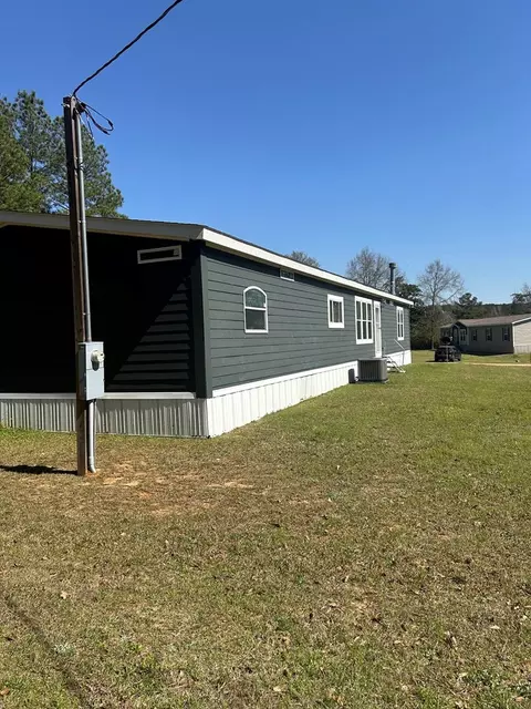 1031 Diane Cir, Summit, MS 39666 photo 3