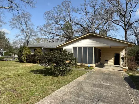 106 Shelly Dr, Mccomb, MS 39648
