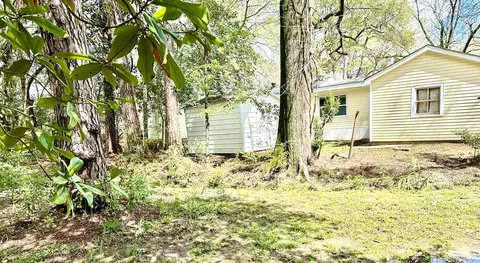 Exterior - 604 Byrd St, Brookhaven, MS 39601 photo 5 of 6