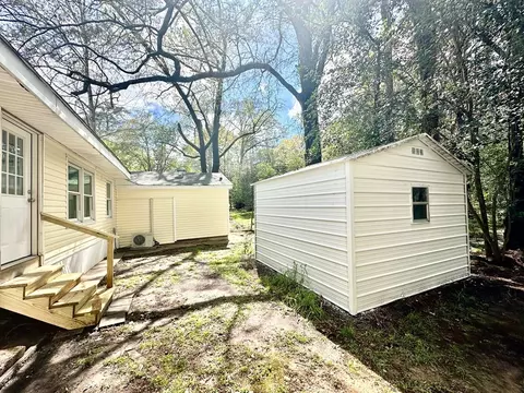 Exterior - 604 Byrd St, Brookhaven, MS 39601 photo 3 of 6